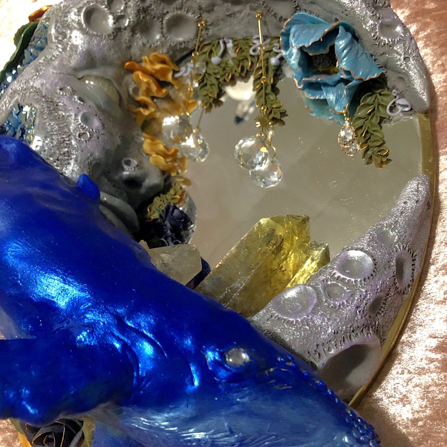 *new* Iris | Large CraterFace Mirror